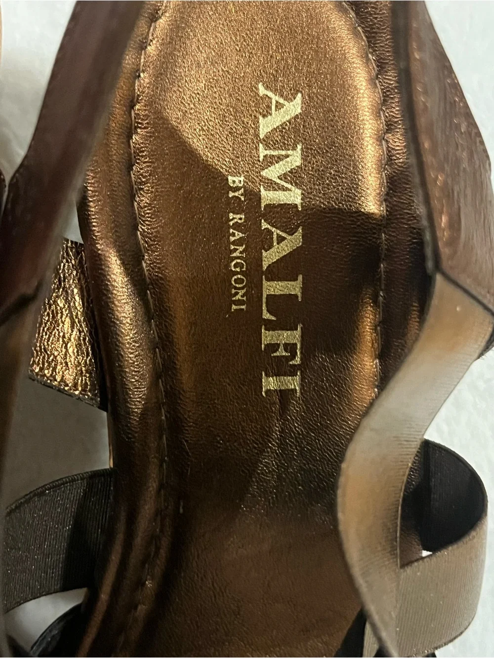 Amalfi by Rangoni Bronze Metallic Strappy Cork Platform Wedge Sandals. Size 9